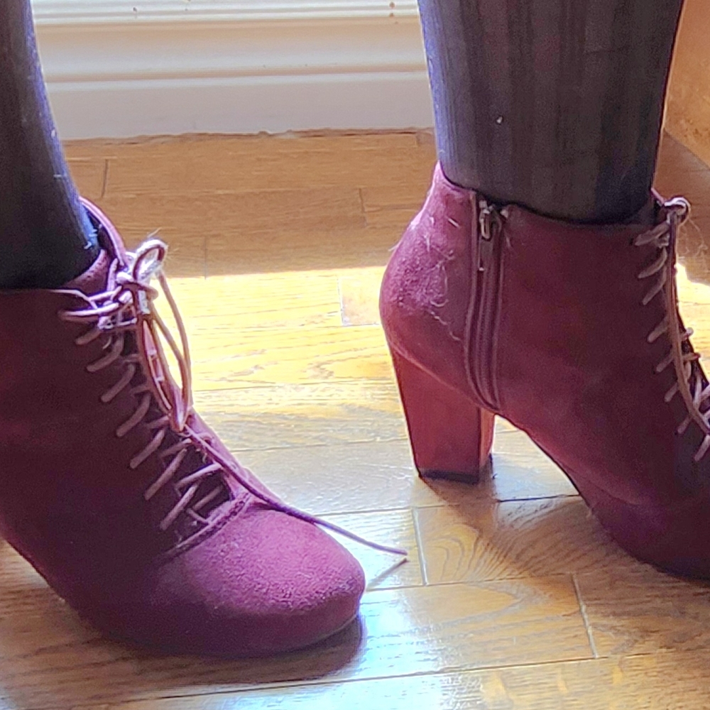 Elegant Burgundy Ankle Boots